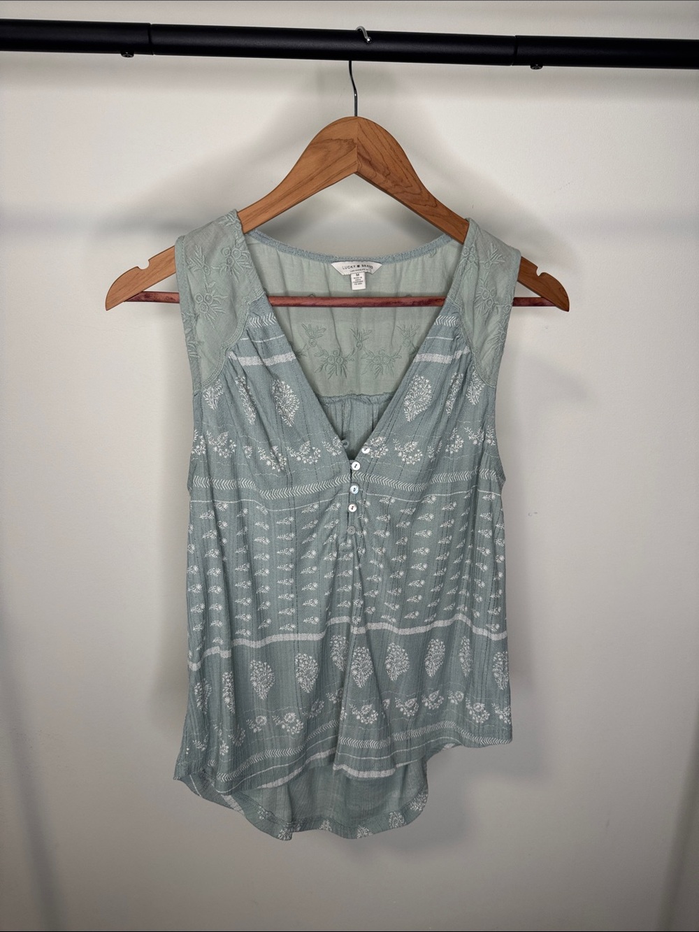 Lucky Brand Sage Green Sleeveless V-Neck Embroidered Camisole